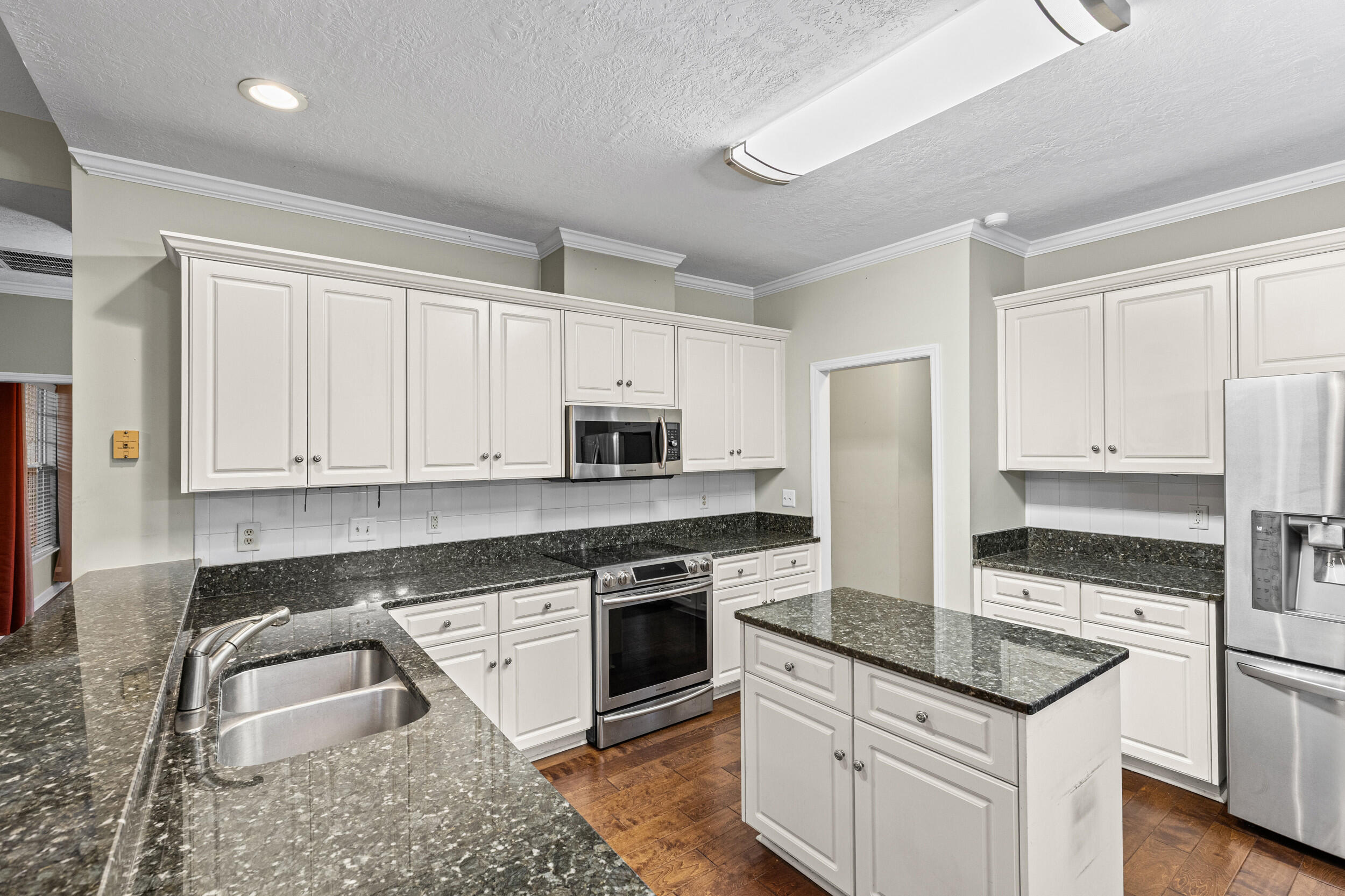 957 Windmill Parkway Evans, GA 30809 - Photo 17 of 48 721a1546_print