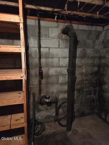 $230,000 | 37 Briar Avenue, Albany, NY 12203