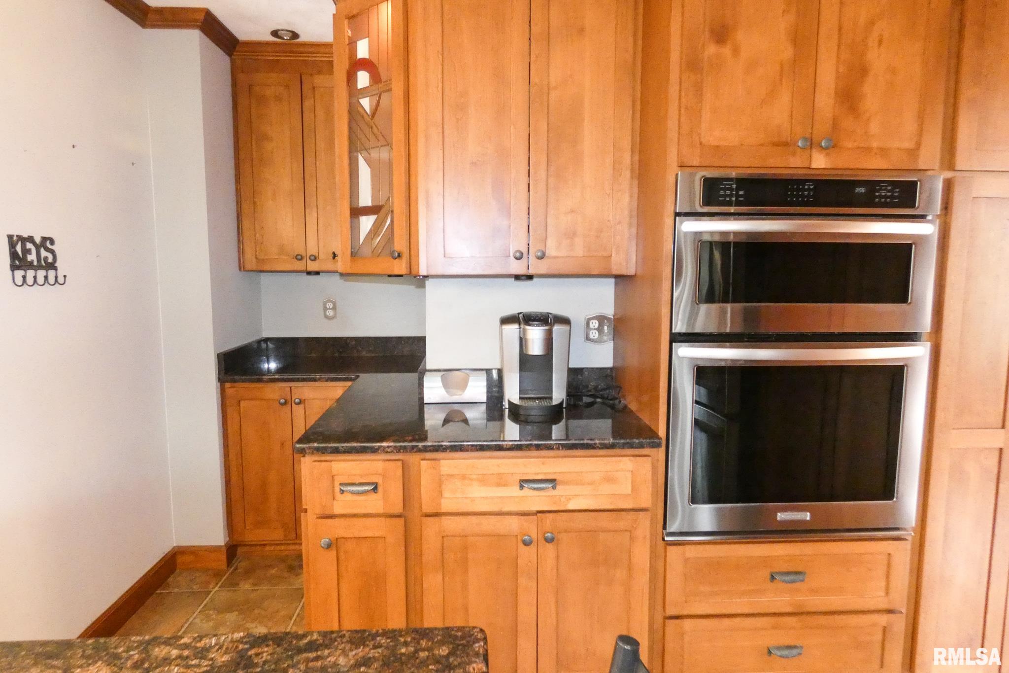 3546 West Chartwell Road Peoria, IL 61614 - Photo 15 of 41 Gallery Image 15