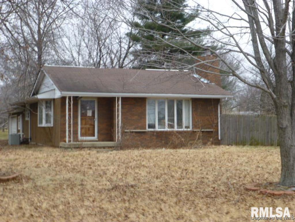 611 Harvest Road Athens, IL 62613 - Photo 1 of 12 Gallery Image 1