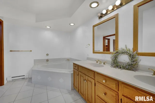 $447,900 | 1220 South Main Street, Morton, IL 61550