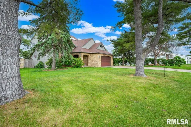 $447,900 | 1220 South Main Street, Morton, IL 61550