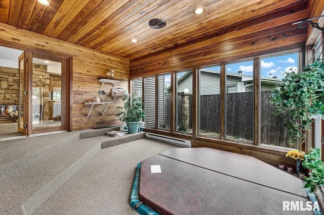 $447,900 | 1220 South Main Street, Morton, IL 61550