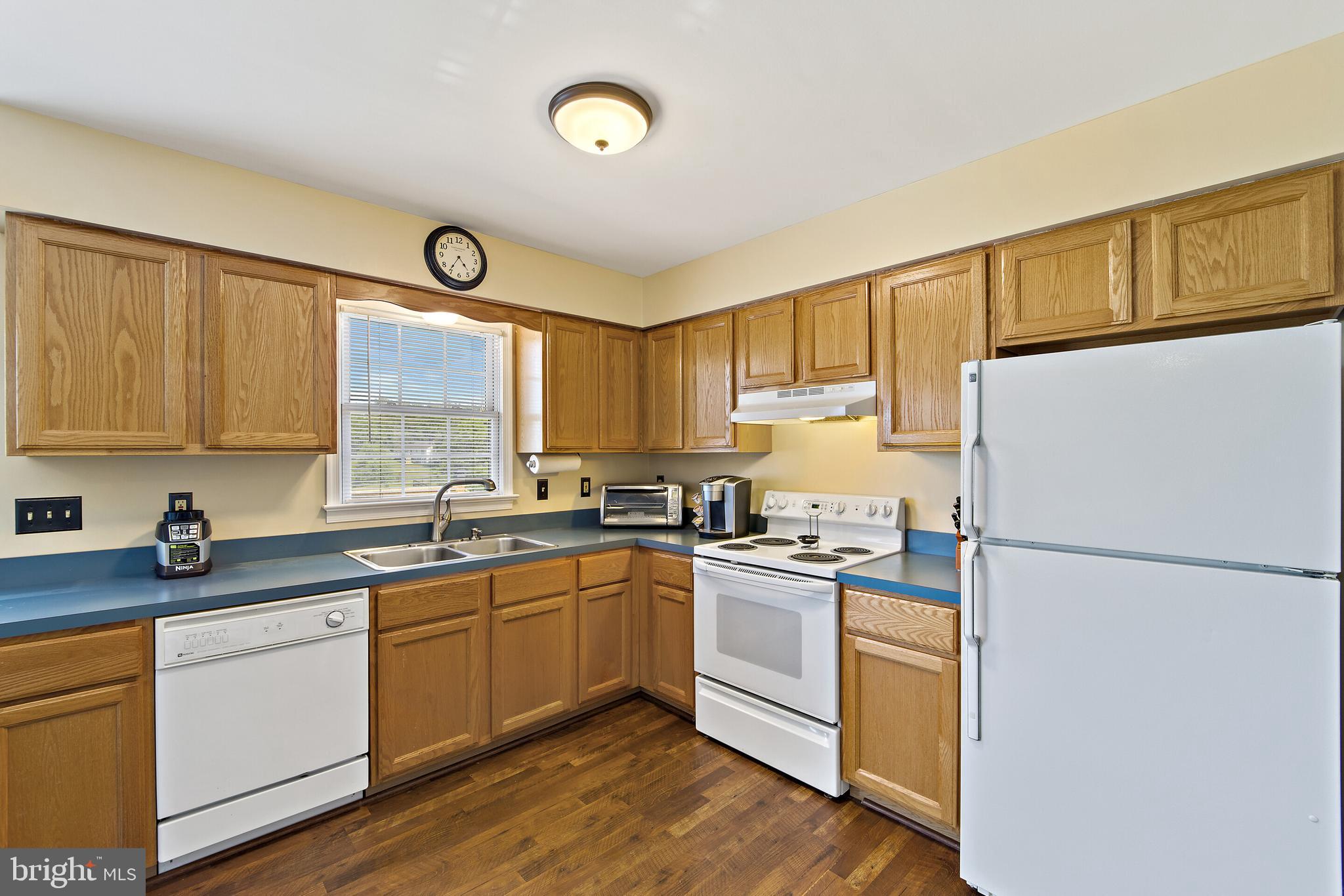 10198 Routs Ridge Lane Warrenton, VA 20186 - Photo 14 of 35 Kitchen