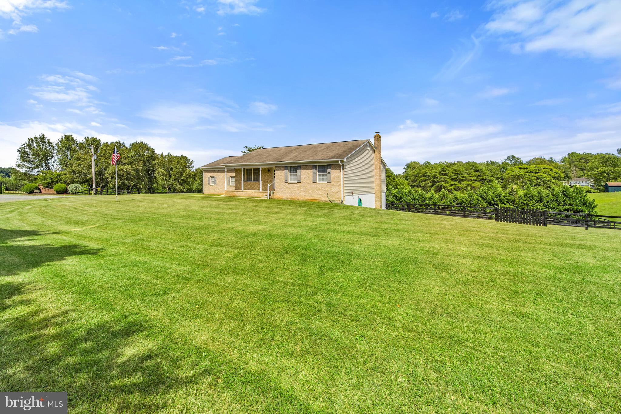 10198 Routs Ridge Lane Warrenton, VA 20186 - Photo 7 of 35 Welcome Home