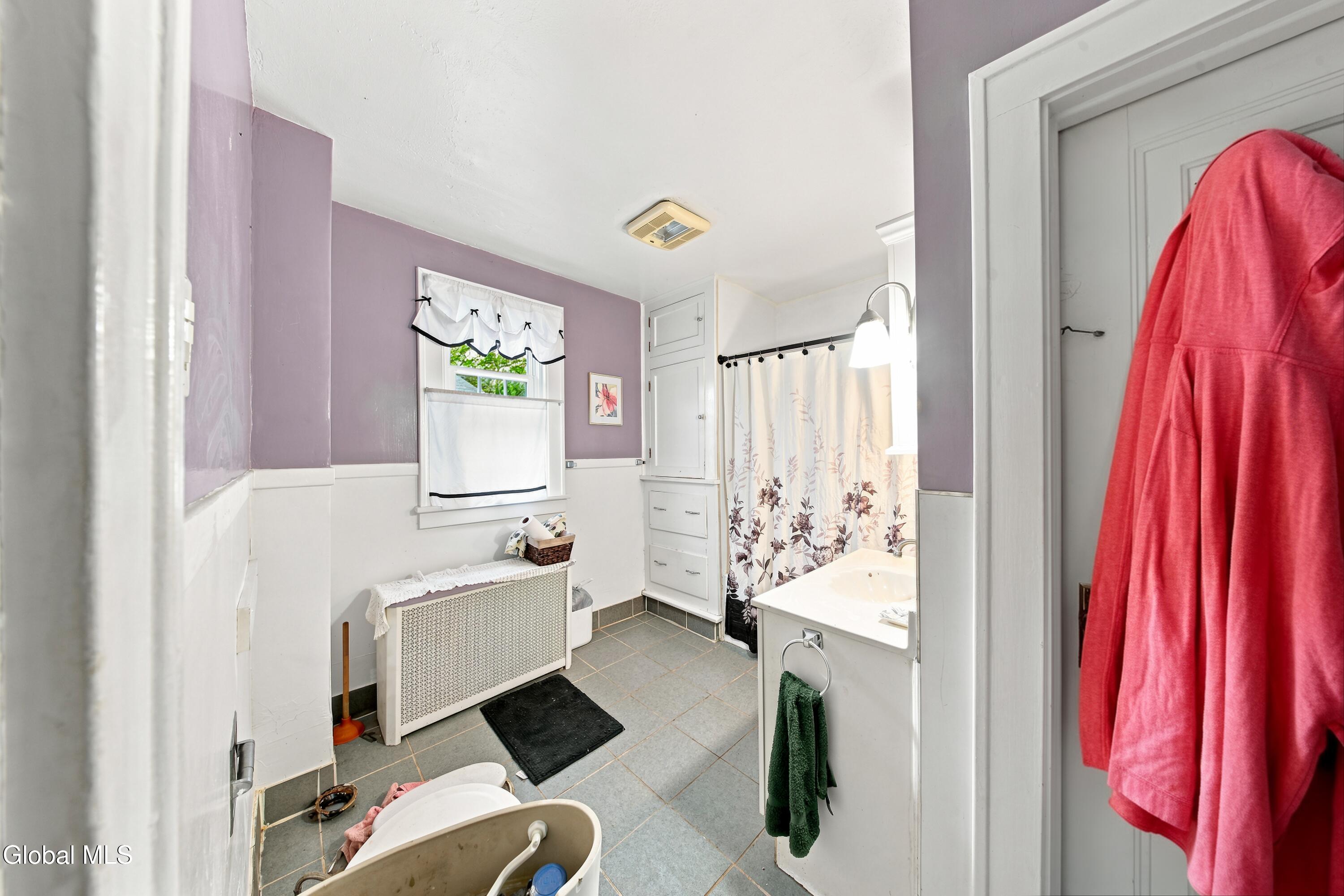1173 Sumner Avenue Schenectady, NY 12309 - Photo 21 of 32 17