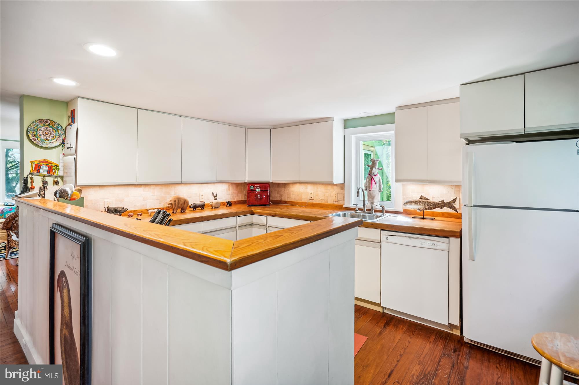 5877 Tilghman Island Road Tilghman, MD 21671 - Photo 14 of 33 Kitchen