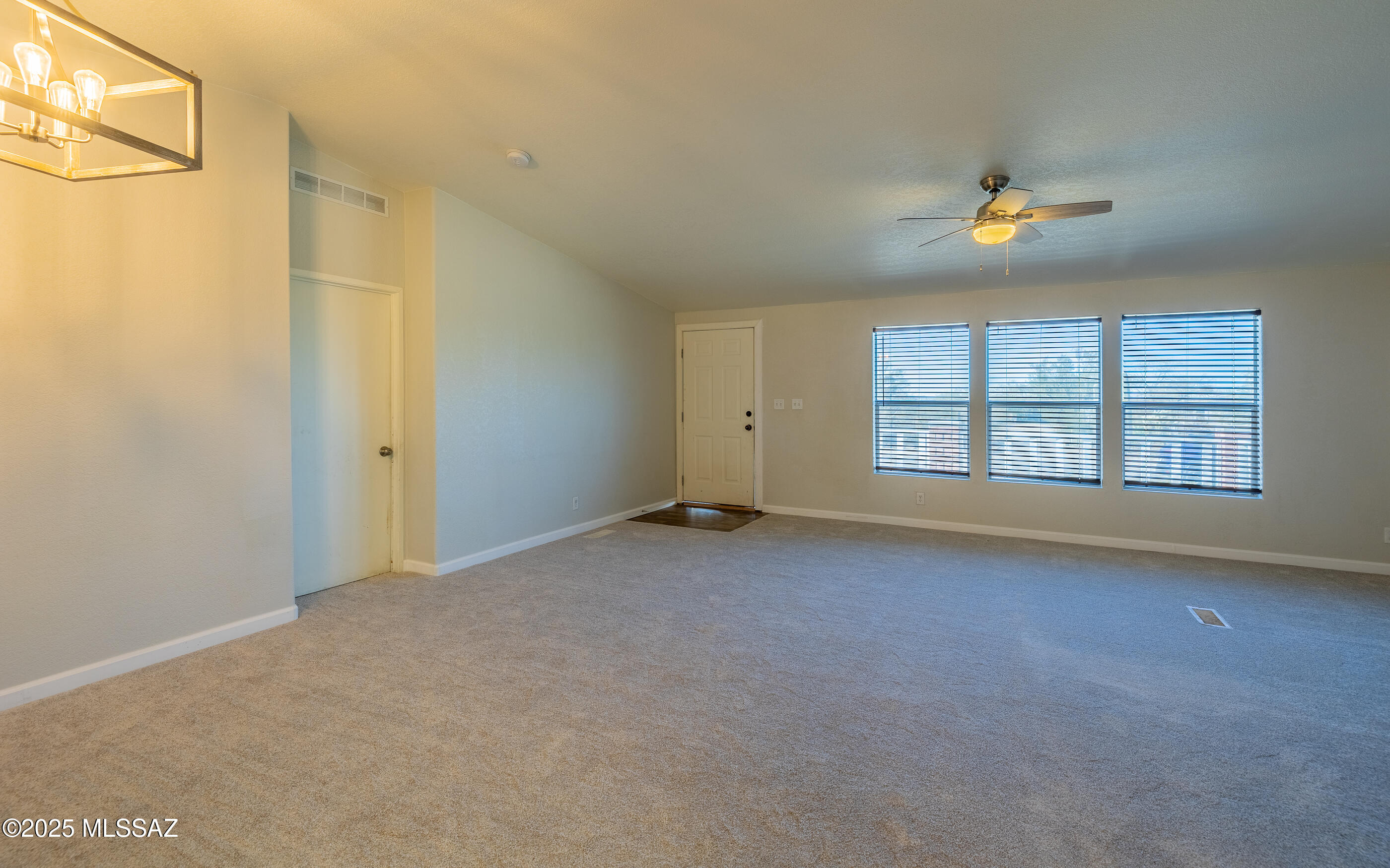6690 North Guthrie Road Tucson, AZ 85743 - Photo 5 of 26 Gallery Image 5