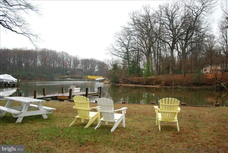 1117 Woodlyn Road Annapolis, MD 21409 - Photo 23 of 26 Sitting area....