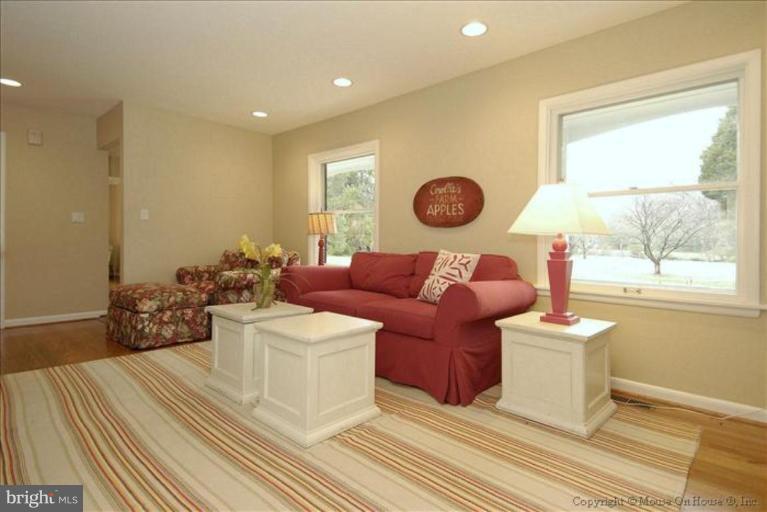 1117 Woodlyn Road Annapolis, MD 21409 - Photo 4 of 26 Family Room #3