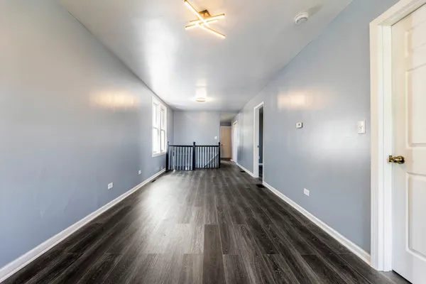 $2,000 | 554 Douglas Avenue, Calumet City, IL 60409