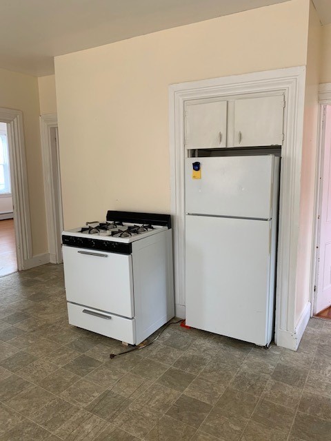 167 Transit Street Providence, RI 02906 - Photo 11 of 27 1st floor kitchen