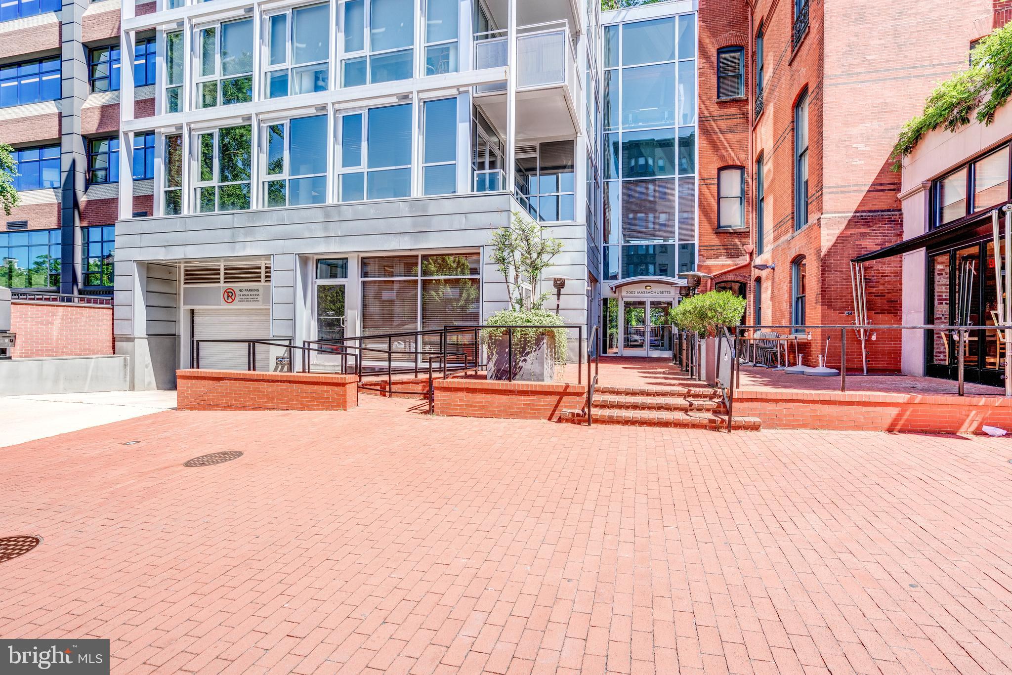 2002 Massachusetts Avenue Northwest, Unit R1 Washington, DC 20036 - Photo 3 of 25