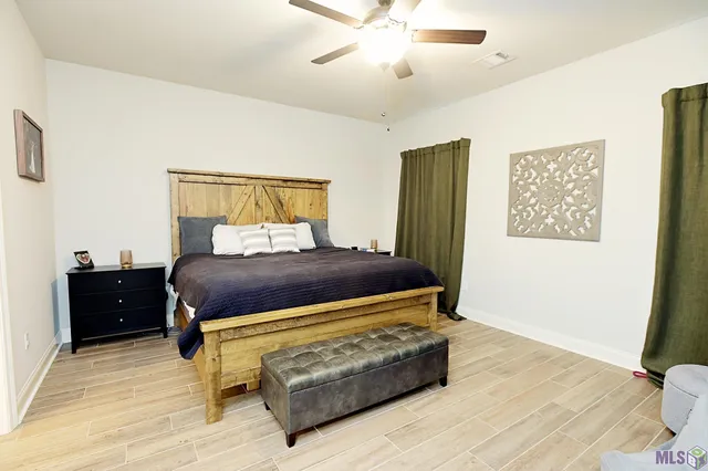 $339,900 | 221 Peacock Pointe, Thibodaux, LA 70301