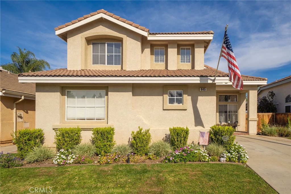 945 Ferndale Drive Corona, CA 92881 - Photo 2 of 43
