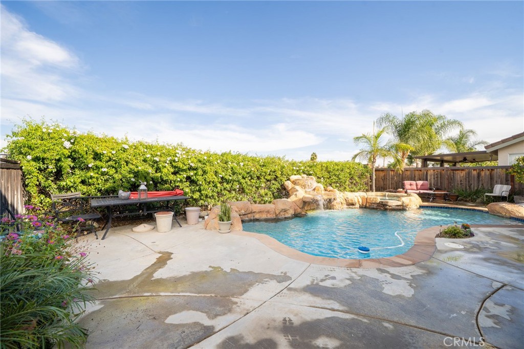 945 Ferndale Drive Corona, CA 92881 - Photo 30 of 43