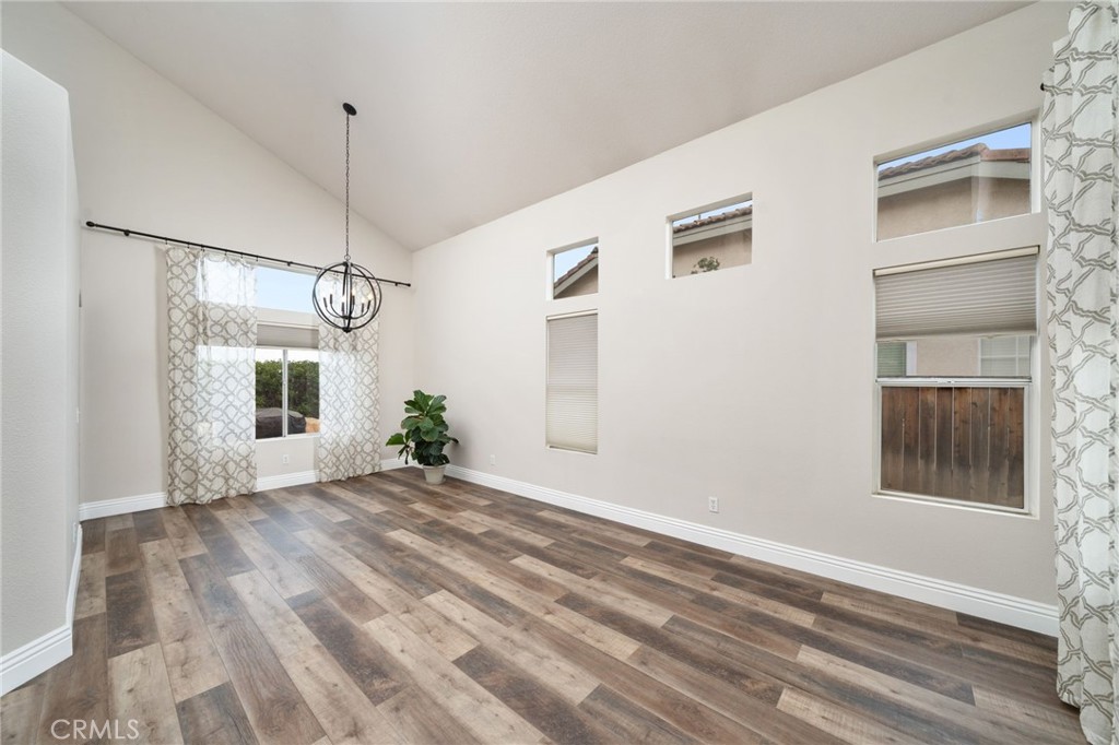 945 Ferndale Drive Corona, CA 92881 - Photo 8 of 43