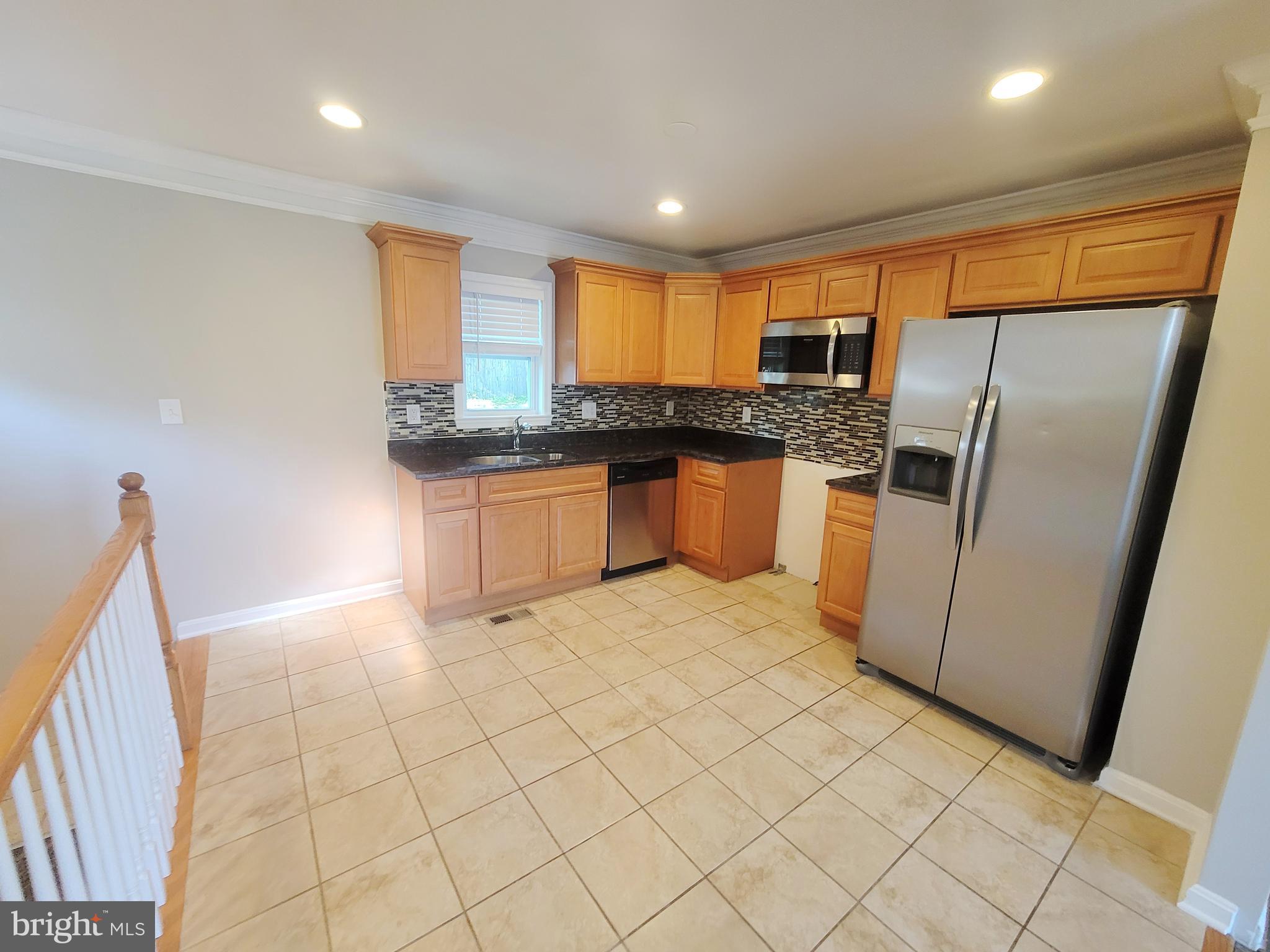116 Cedar Hill Road Brooklyn Park, MD 21225 - Photo 11 of 43 Kitchen