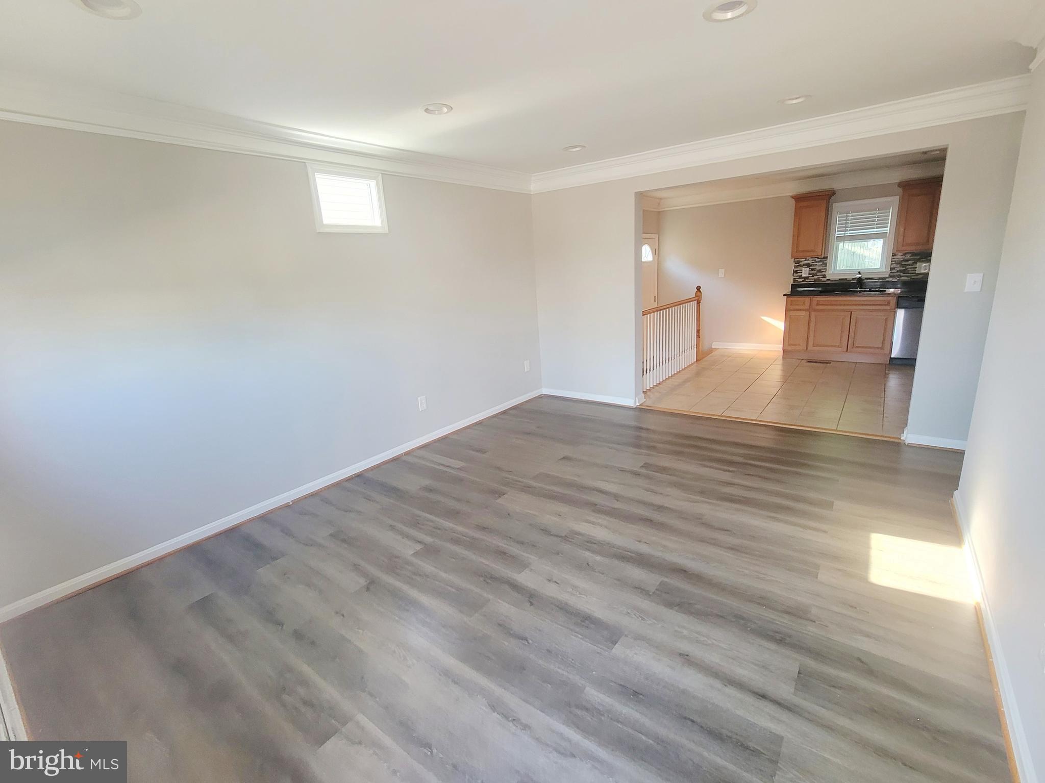116 Cedar Hill Road Brooklyn Park, MD 21225 - Photo 8 of 43 Living room