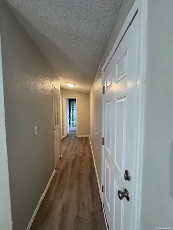 $1,400 | 134 Rolling Hills Drive, La Vernia, TX 78121