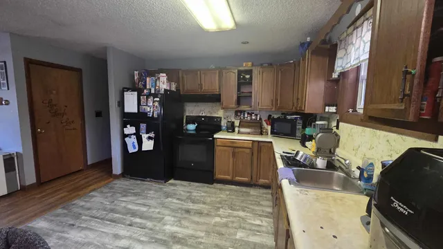 $274,999 | 9 Pine Grove Dr Mount, Mount Vernon, ME 04352