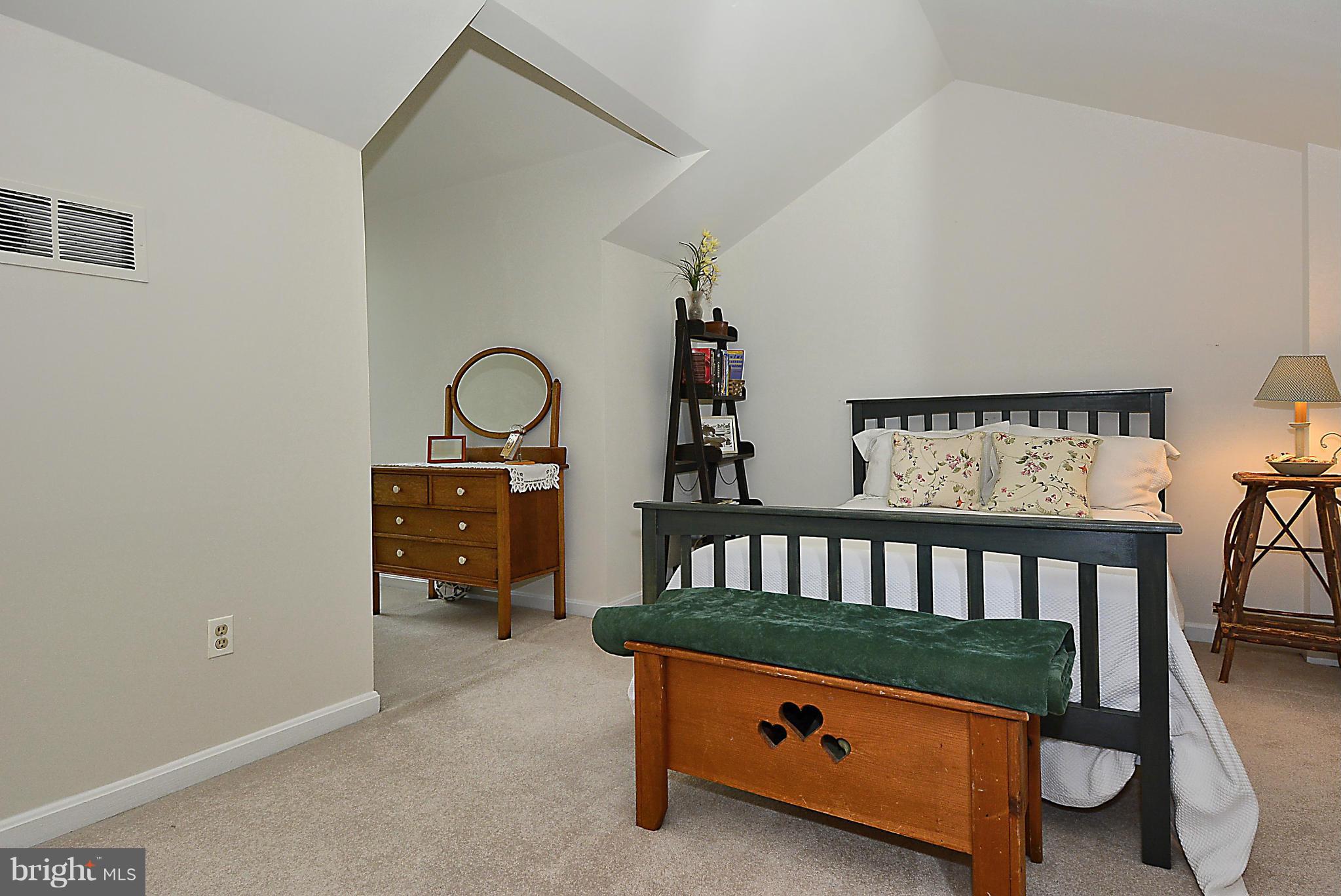 5079 Columbia Road Columbia, MD 21044 - Photo 25 of 30 Bedroom