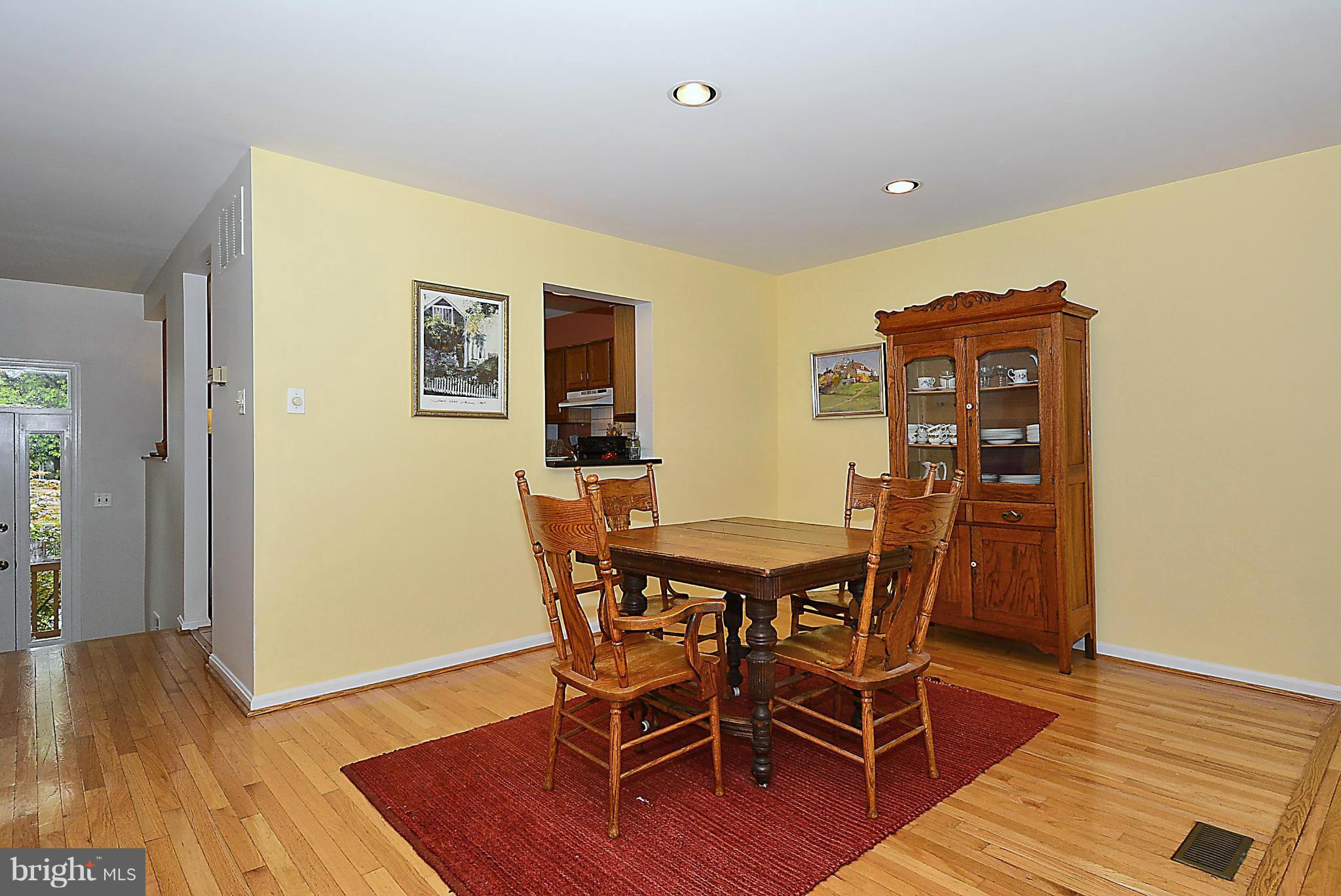 5079 Columbia Road Columbia, MD 21044 - Photo 10 of 30 Dining Room