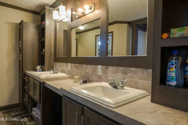 $155,000 | 54 New St Paul Church Drive, Waynesboro, MS 39367