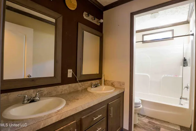 $155,000 | 54 New St Paul Church Drive, Waynesboro, MS 39367