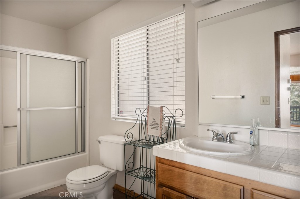 279 Old Toll Road Lake Arrowhead, CA 92352 - Photo 15 of 32