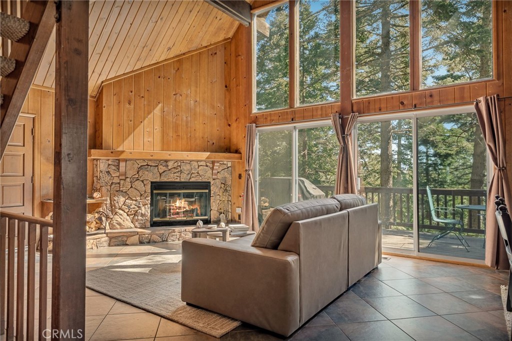 279 Old Toll Road Lake Arrowhead, CA 92352 - Photo 6 of 32