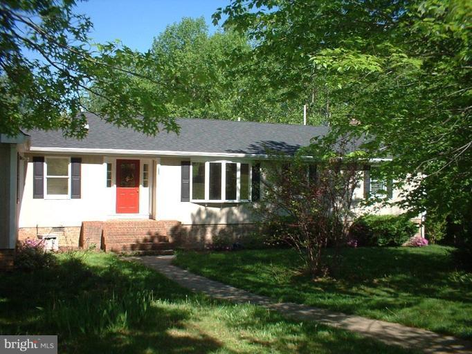 36127 Bell Road Round Hill, VA 20141 - Photo 1 of 8 Exterior (Main)