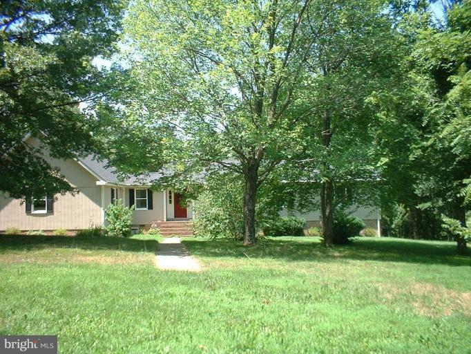 36127 Bell Road Round Hill, VA 20141 - Photo 5 of 8 Exterior #4