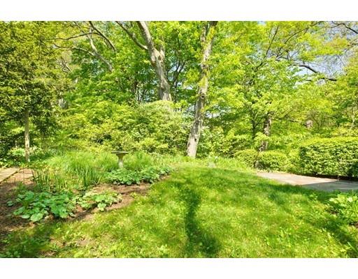 162 Islington Road Newton, MA 02466 - Photo 4 of 24