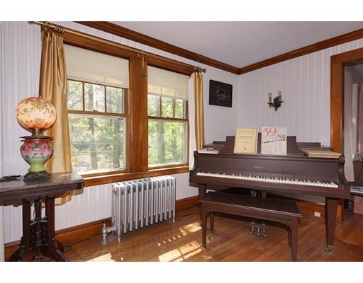 162 Islington Road Newton, MA 02466 - Photo 7 of 24