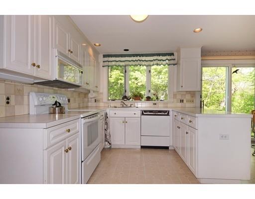 162 Islington Road Newton, MA 02466 - Photo 9 of 24