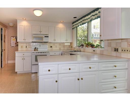 162 Islington Road Newton, MA 02466 - Photo 10 of 24