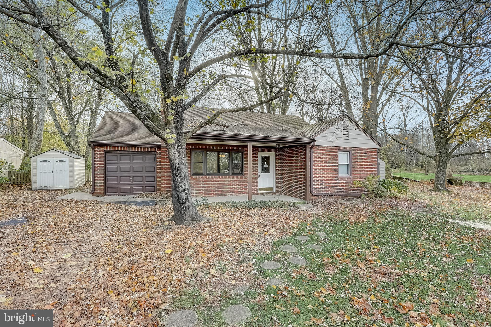 13 Hilliards Bridge Road Southampton, NJ 08088 - Photo 4 of 27 Gallery Image 4