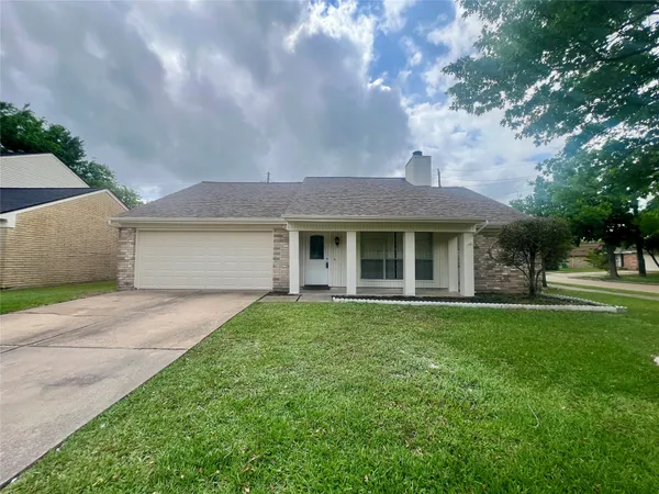 $1,900 | 9515 Barnhart Lane, Houston, TX 77065