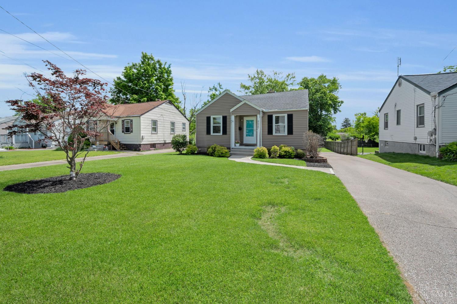 8620 Pine Road Cincinnati, OH 45242 - Photo 2 of 36 Gallery Image 2