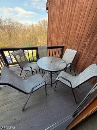 $2,000 | 2 Stowe Court, Unit 8, Vernon, NJ 07462