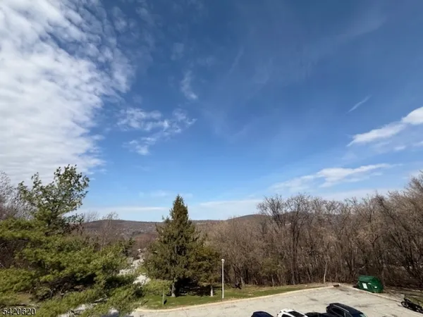 $2,000 | 2 Stowe Court, Unit 8, Vernon, NJ 07462