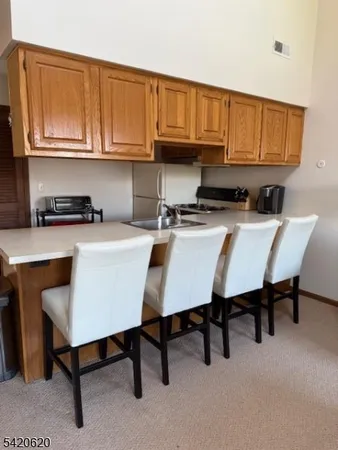$2,000 | 2 Stowe Court, Unit 8, Vernon, NJ 07462