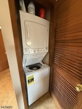 $2,000 | 2 Stowe Court, Unit 8, Vernon, NJ 07462