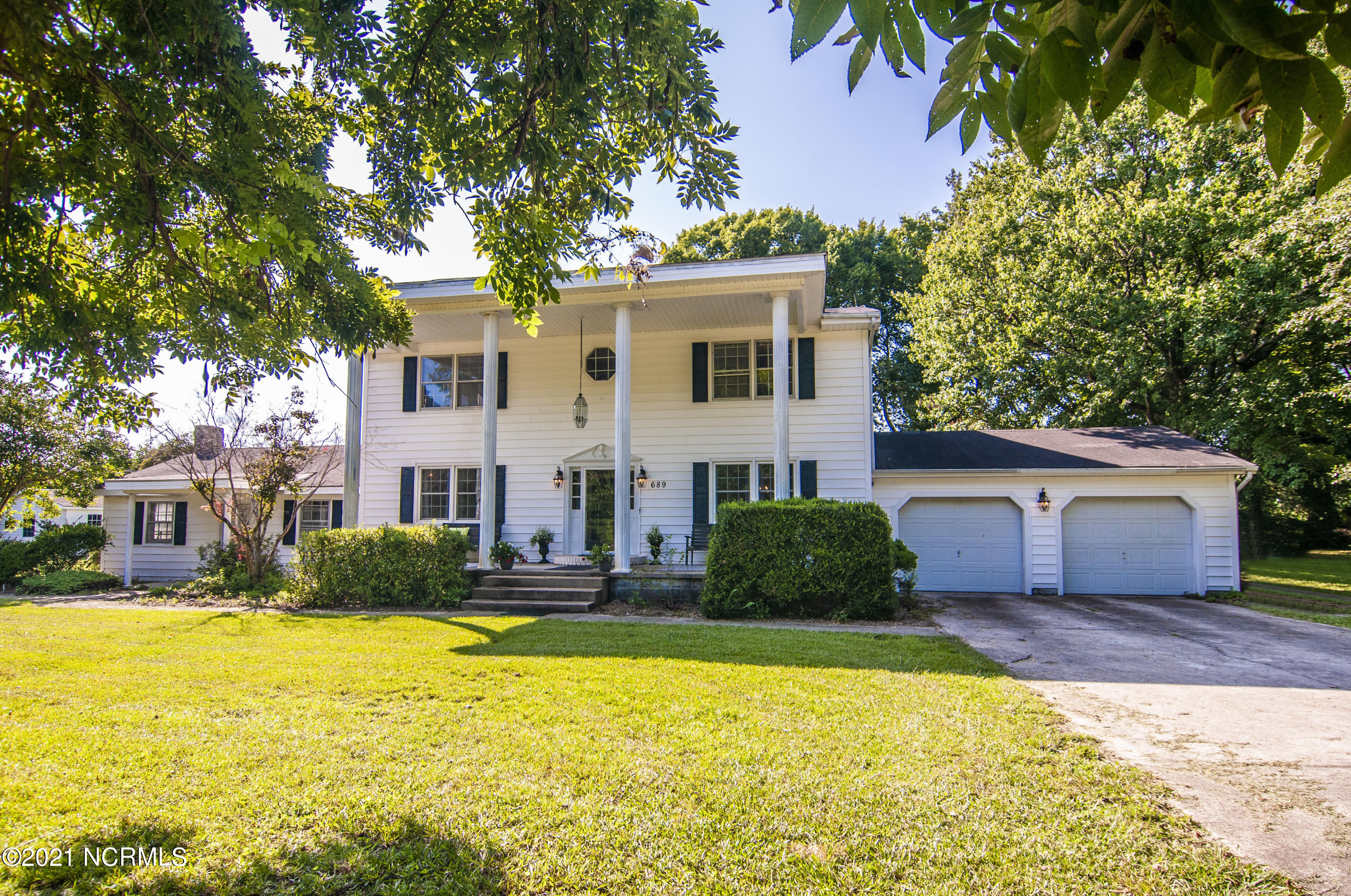 689 Loop Road Pantego, NC 27860 - Photo 2 of 71 stills0038800001