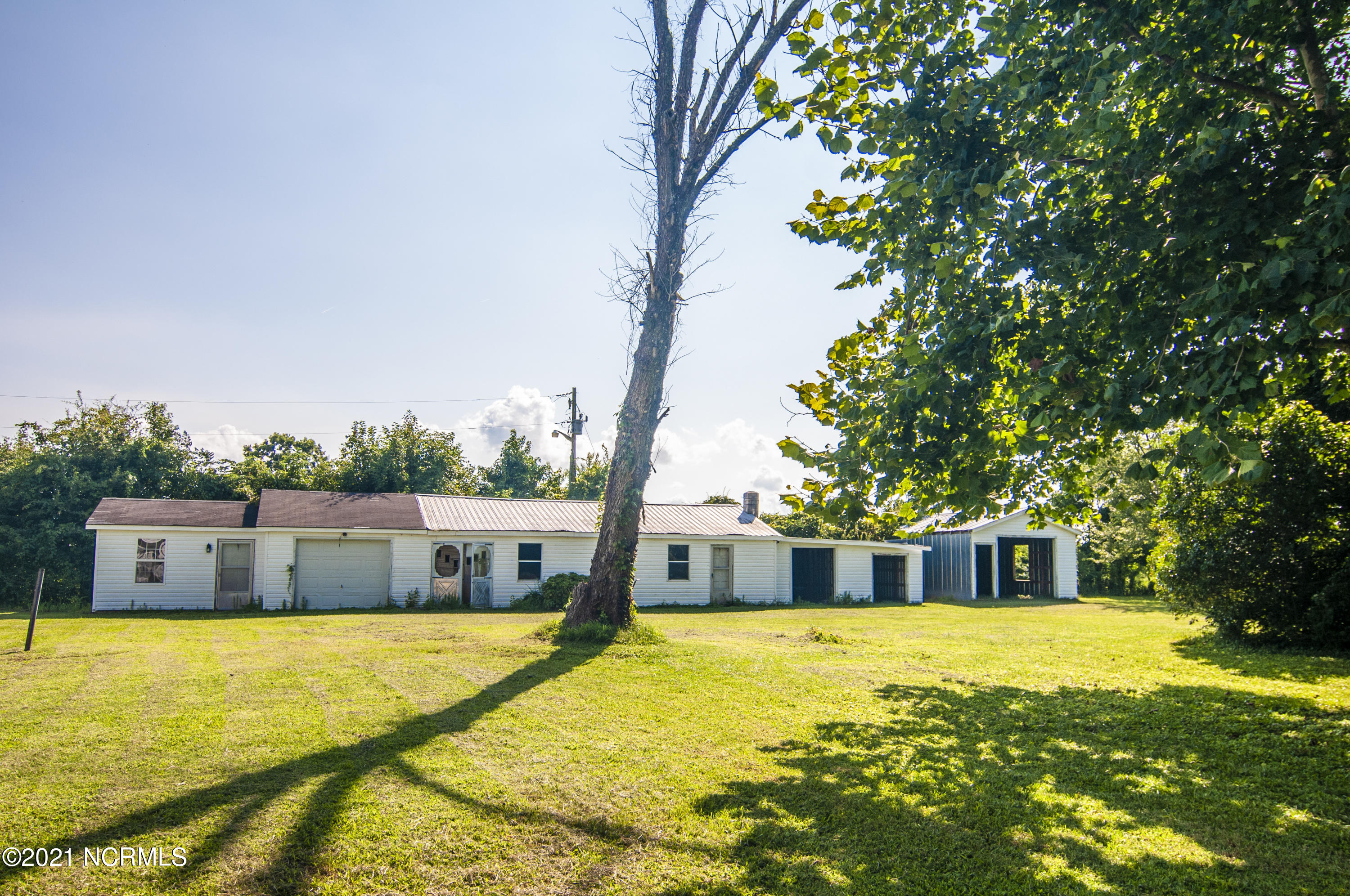 689 Loop Road Pantego, NC 27860 - Photo 63 of 71 stills0036800001