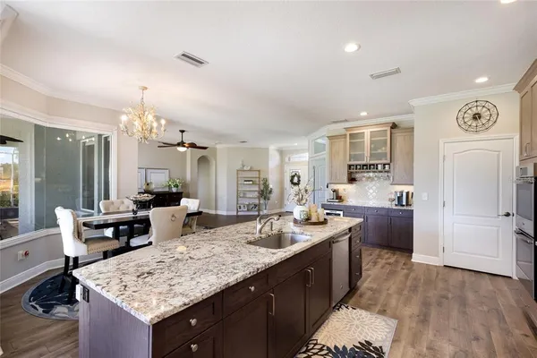 $800,000 | 9937 Laurel Valley Ave Circle, Bradenton, FL 34202