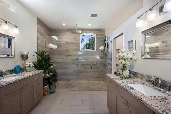 $800,000 | 9937 Laurel Valley Ave Circle, Bradenton, FL 34202