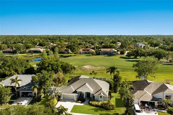 $800,000 | 9937 Laurel Valley Ave Circle, Bradenton, FL 34202