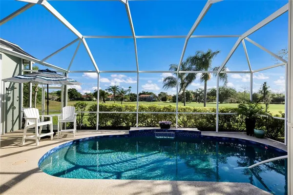 $800,000 | 9937 Laurel Valley Ave Circle, Bradenton, FL 34202
